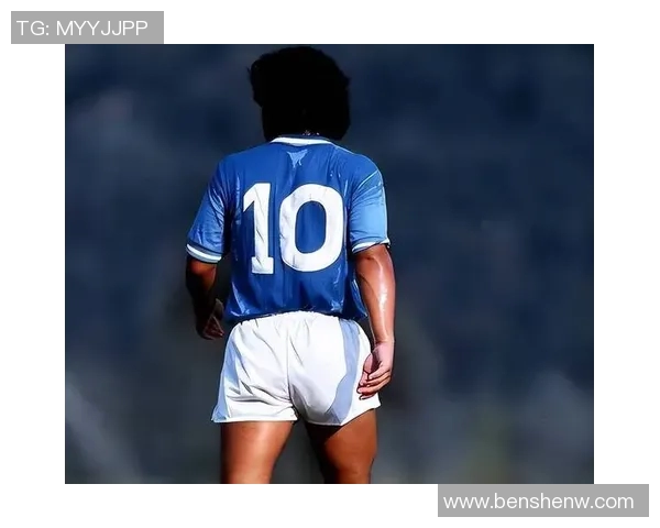 足球明星退役时刻的感人瞬间与传奇回忆的深情回顾